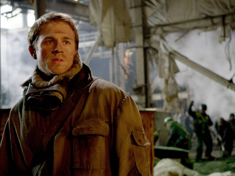 Illustration for article titled Pacific Rim gets a rave review from Rian Johnson, plus some stunning new images